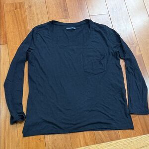 Abercrombie & Fitch Black light Long Sleeve Tee Size L
